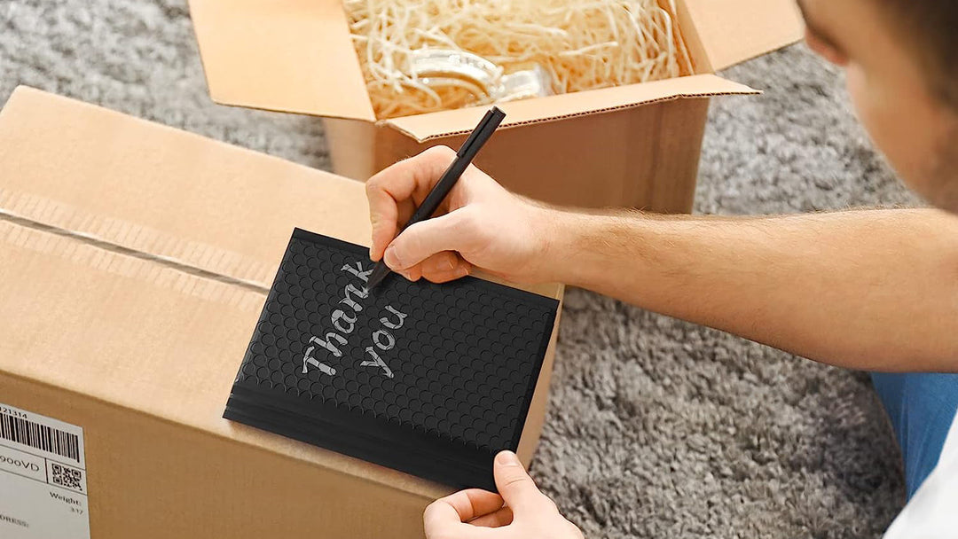 Why Shopify Store Owners Should Use Custom Bubble Mailers